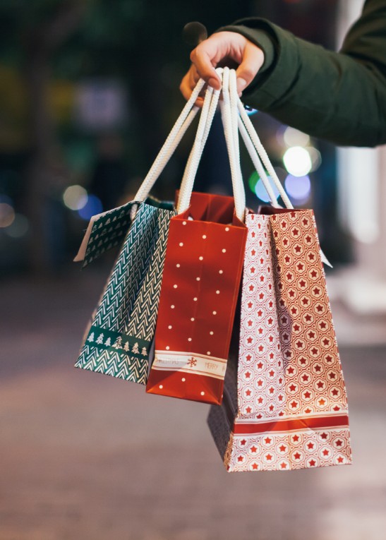 Gift shopping bags — unapproved reference review photograph